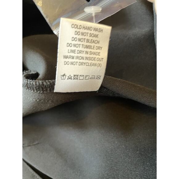 Lovers & Friends NWOT Size M Black Wide Leg Trouser Pants Hidden Snap Outseam - Picture 7 of 8